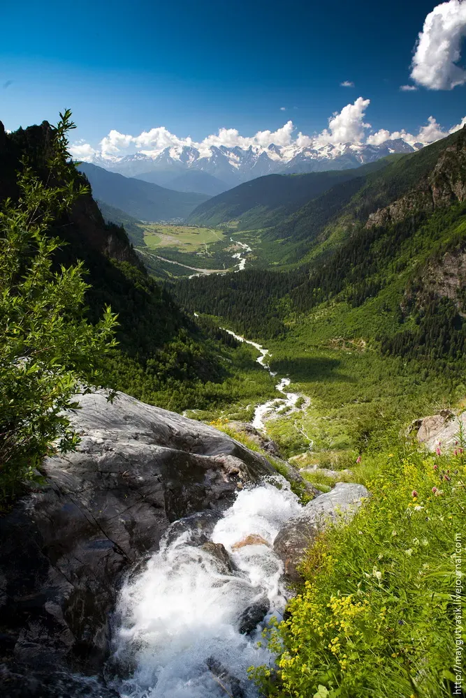 Turquoise stream near Shdugra Waterfall